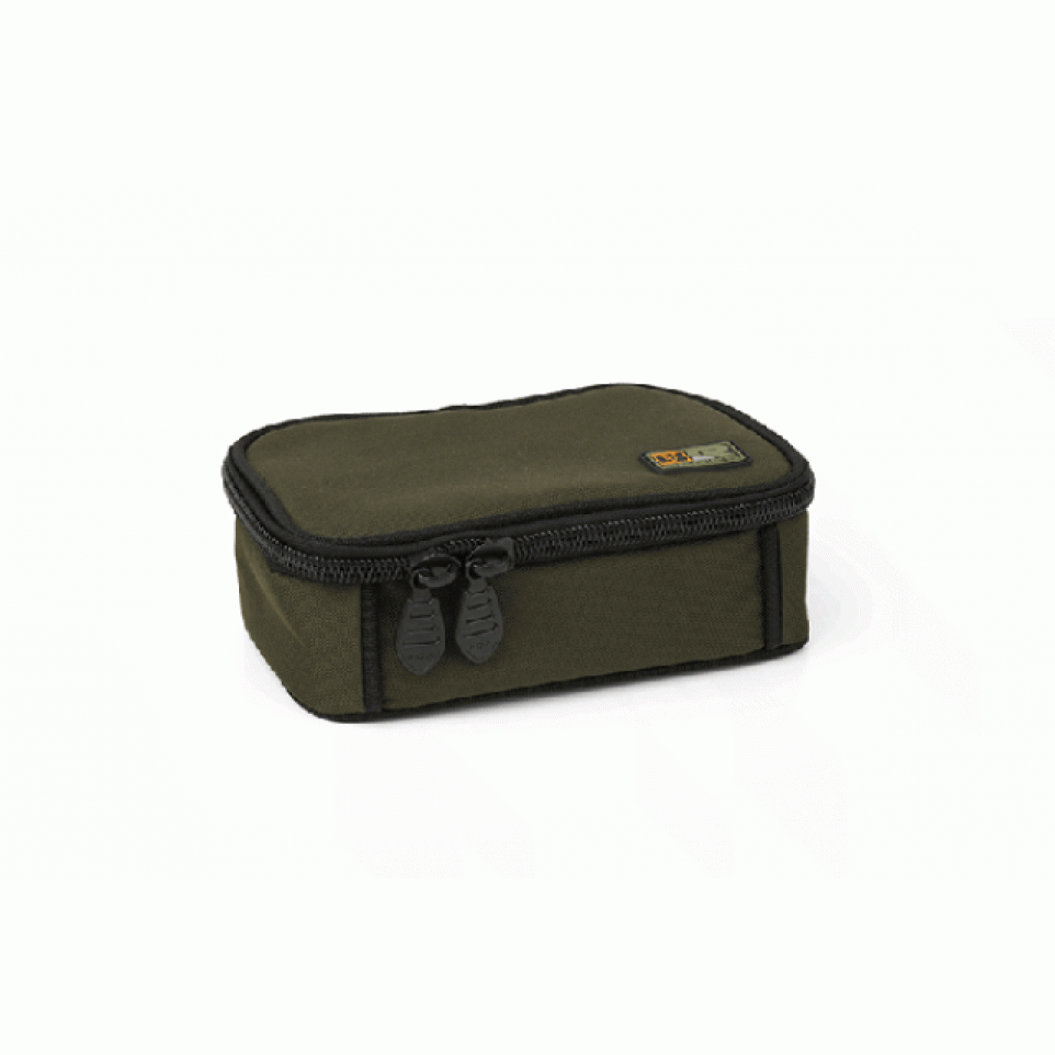 GEANTA PENTRU ACCESORII FOX R-SERIES, MEDIUM, 22X8X13CM - CLU378 GEANTA PENTRU ACCESORII FOX R-SERIES, MEDIUM, 22X8X13CM - CLU378
